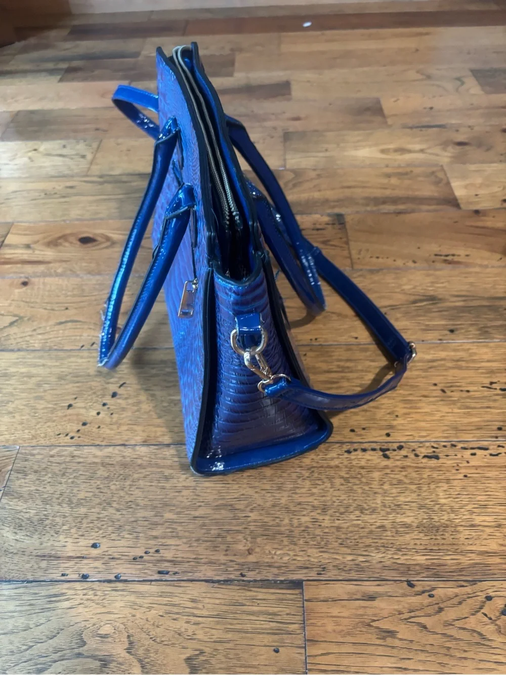 Classic Women’s Croc-Embossed Faux Leather Structured Tote Bag - Royal Blue